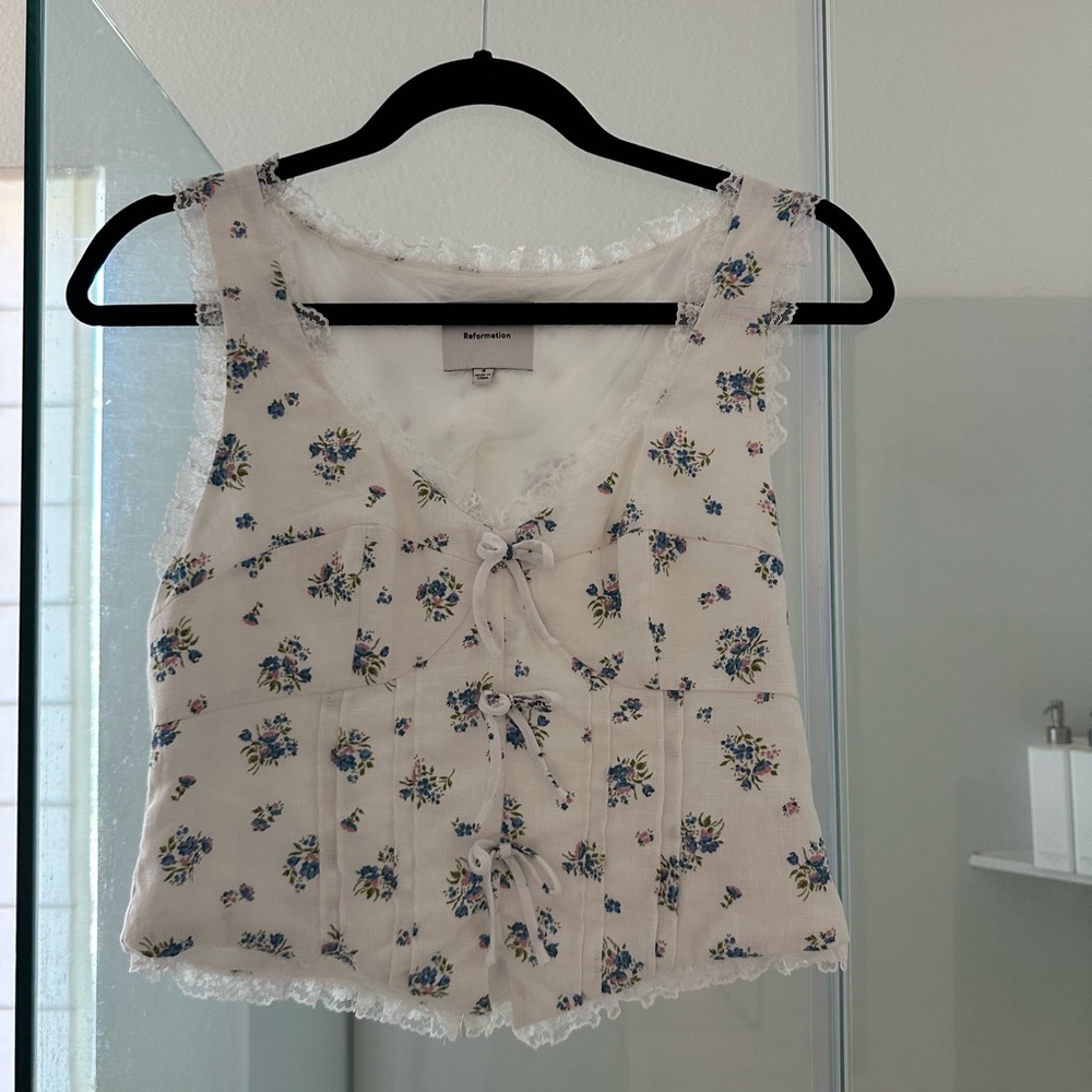 Reformation White Floral Lace Top 100% Linen